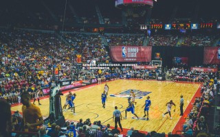 杏彩体育官网-.上海绿地申花客场失利，未能继续保持不败，上海绿地申花最新引援